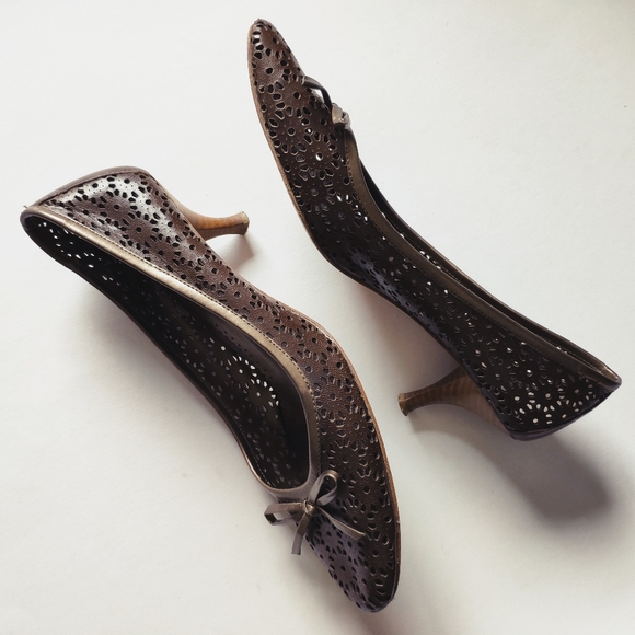 OSCAR DE LA RENTA leather bow kitten heels - Picture 3 of 5